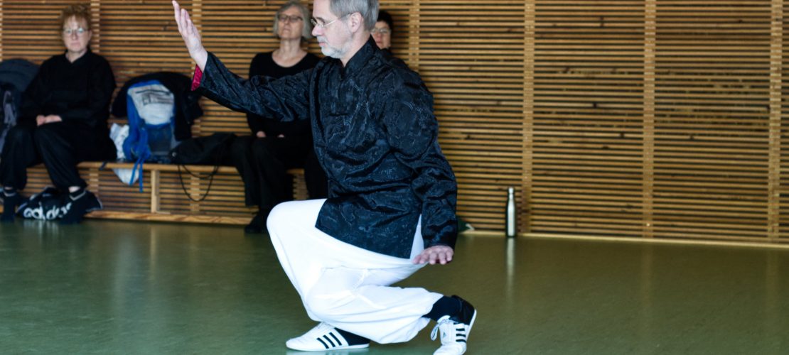 Tai Chi Vorführung durch Frank Adler