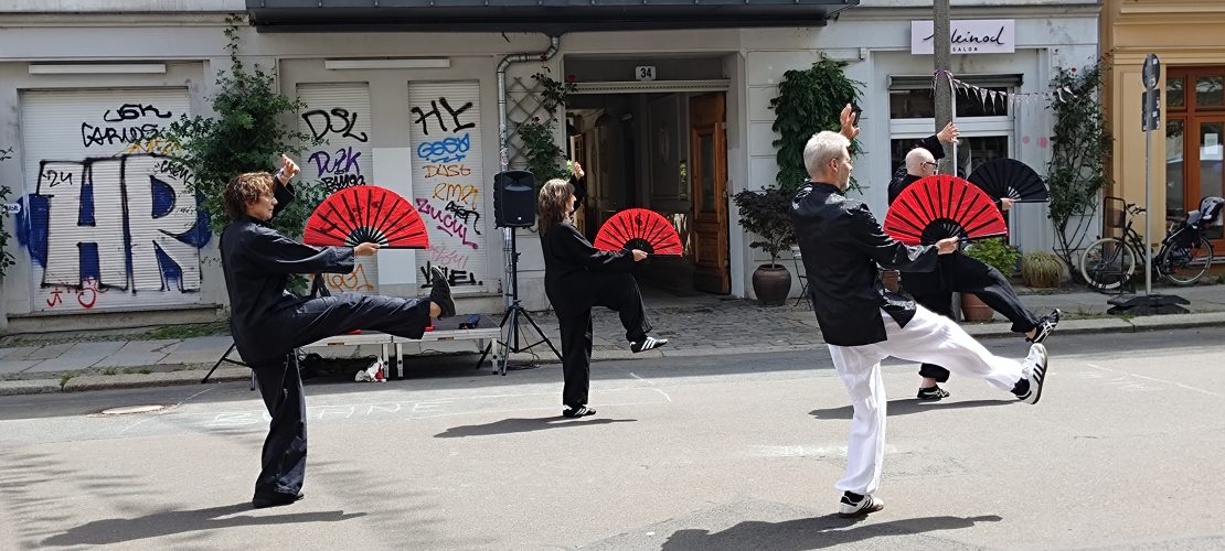 Figur aus der Fächerform auf dem Choriner Straßenfest